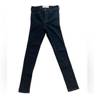 Abercrombie & Fitch Super Skinny Jeans- Size 00